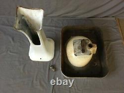 Antique 24 Cast Iron White Porcelain Pedestal Sink Old Vtg Bathroom 220-19E