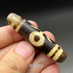 Antique Old Indo Tibetan Himalayan Dzi Agate Bead Amulet in good Condition