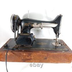 Antique Old Vintage 1929 Singer Sewing Machine With Wooden Case