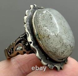 Antique Old Vintage Near Eastern Silver Hakik Carnelian Ring in Good Condition