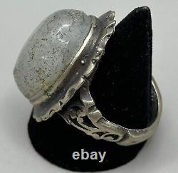 Antique Old Vintage Near Eastern Silver Hakik Carnelian Ring in Good Condition