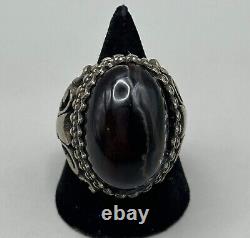 Antique Old Vintage Near Eastern Silver Hakik Carnelian Ring in Good Condition