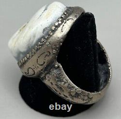 Antique Old Vintage Near Eastern Silver Hakik Carnelian Ring in Good Condition