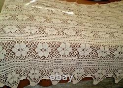 Antique old 1930s Vintage Hand Knitted Crochet bedspread