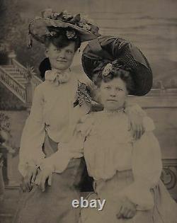 OLD VINTAGE ANTIQUE TINTYPE PHOTO of TWO BEAUTIFUL YOUNG TEEN GIRLS GIRL FRIENDS