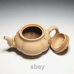 OldZiSha-Rare China Yixing Zisha Old 700cc Plum Teapot By Master Wu ChunGen