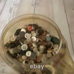 VINTAGE MIXED LOT COLLECTION OF OLD Antique BUTTONS