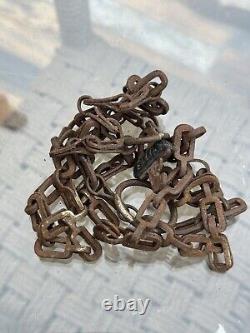 Vintage Old Iron Hand Forged Beautiful Design Chain Luggage Lock Chain