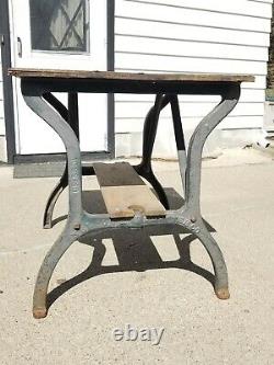 Vtg Cast Iron Legs Table industrial Kitchen Shuffleboard Repurpose Steampunk OLD