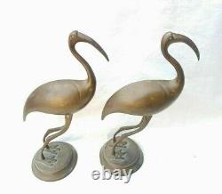Ancienne paire d'oiseaux en laiton antique faits à la main de forme magnifique statue / figurine