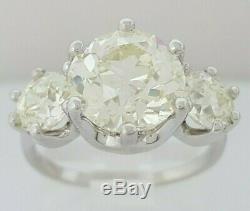 Anciennes 4,1 Ct 14k Or Blanc Old Cut Européenne Trois-stone Diamond Ring