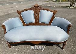 Antique Eastlake Victorian Parlor Settee Canapé Couch Bleu Sculpté 1800s Ornate Vieux