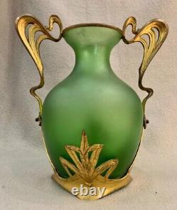 Antique Verre Vert Bronze Art Nouveau Vase Cadre Poignée D'or Rare Vieux 19ème