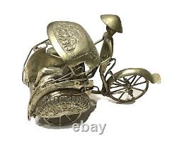 Art chinois ancien de qualité avec figurine de rickshaw de Yogya et statue de bureau en Chine vintage