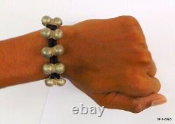 Bracelet Bangle en perles d'argent ancien ethnique tribal vintage bijoux gitans
