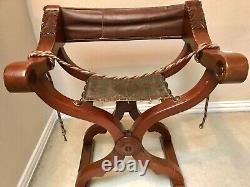 Chaise assise de style vintage, antique et ancienne