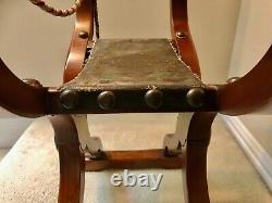 Chaise assise de style vintage, antique et ancienne