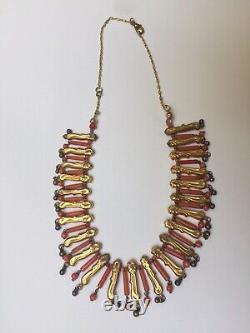 Collier de perles anciennes vintage en corail rouge naturel victorien et perles dorées