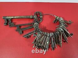 Lot 85 Vintage Ancien Skeleton Keys Door Dresser Cabinet Locks Artisanat