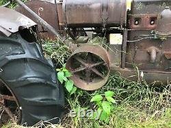 MC Cormick - Déering Vintage Anticique Tractor Old Metal Wheels In Front Belt Drive