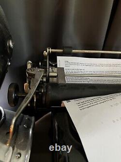 Machine à écrire Rheinmetall Ancienne Extrêmement Rare Vintage Antique Années 1920 Allemagne Pré-Guerre