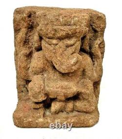 Statue ancienne vintage antique en pierre de sable sculptée à la main du dieu hindou Ganesh des années 1800