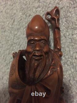 Statue en bois d'un vieil homme chinois antique vintage
