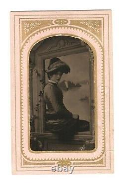 Vieille Vieille Vieille Antiquité Tintype Photo Jolie Magnifique Jeune Fille Adolescente Par Fenêtre