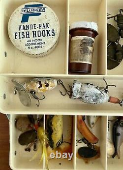 Vieux Vieux Pal Boîte De Pêche Avec Leurres Et D'autres Vintage Tackle