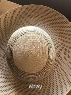 Vieux chapeau tissé à la main colombien vintage/antique avec un tissage fin et délicat.