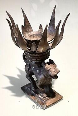 Vintage Antique Asiatique Thai Birman Bronze Animal Figurine Chien Porte-bougie Vieux