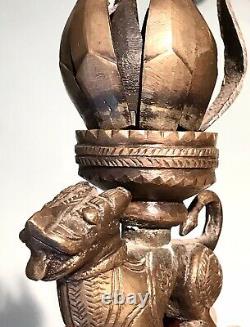 Vintage Antique Asiatique Thai Birman Bronze Animal Figurine Chien Porte-bougie Vieux