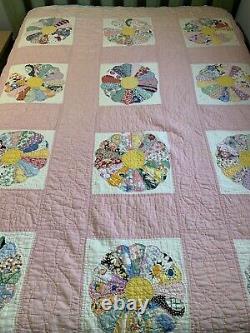 Vintage Quilt Assiette Dresde 63x77 Pink Hand Quilted Great Old Fabric