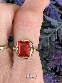 Vintage Ruby Cocktail Ring 2,50 Ct Retro Yellow Gold 1950'a New Old Stock